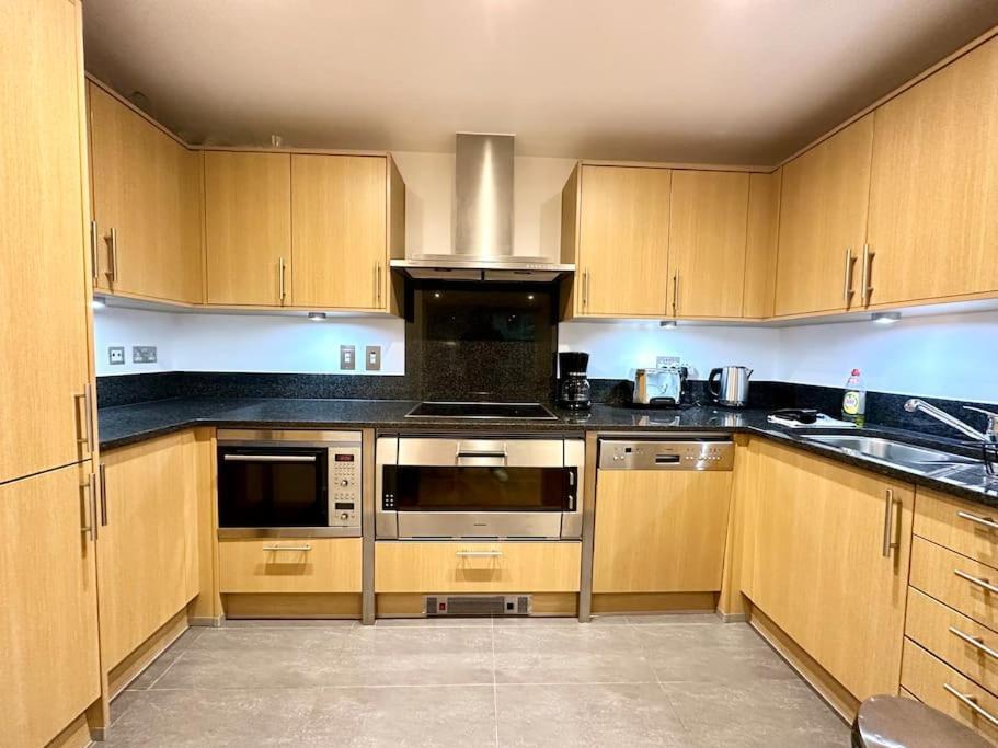 Stunning 2 Bed Thames River View - Central Londra Esterno foto