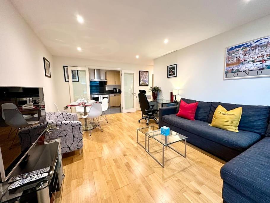 Stunning 2 Bed Thames River View - Central Londra Esterno foto