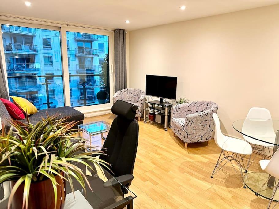 Stunning 2 Bed Thames River View - Central Londra Esterno foto